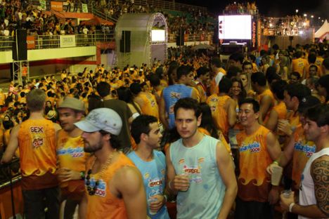 Segunda noite do Folianópolis ao som de Chiclete com Banana