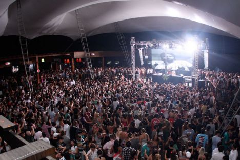 Sebastian Ingrosso lota a Green Valley