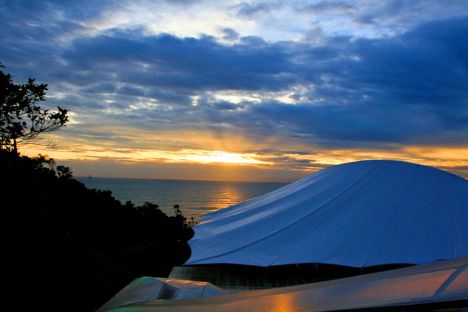 O amanhecer no Blue Coast Club é fantástico