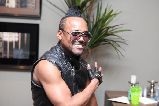 Apl.de.Ap do Blacke Eyad Peas arrasa no Green Valley  - Foto: 1