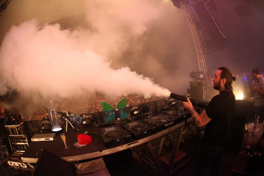 Steve Angello faz set de cinco horas no Green Valley - Foto: 6